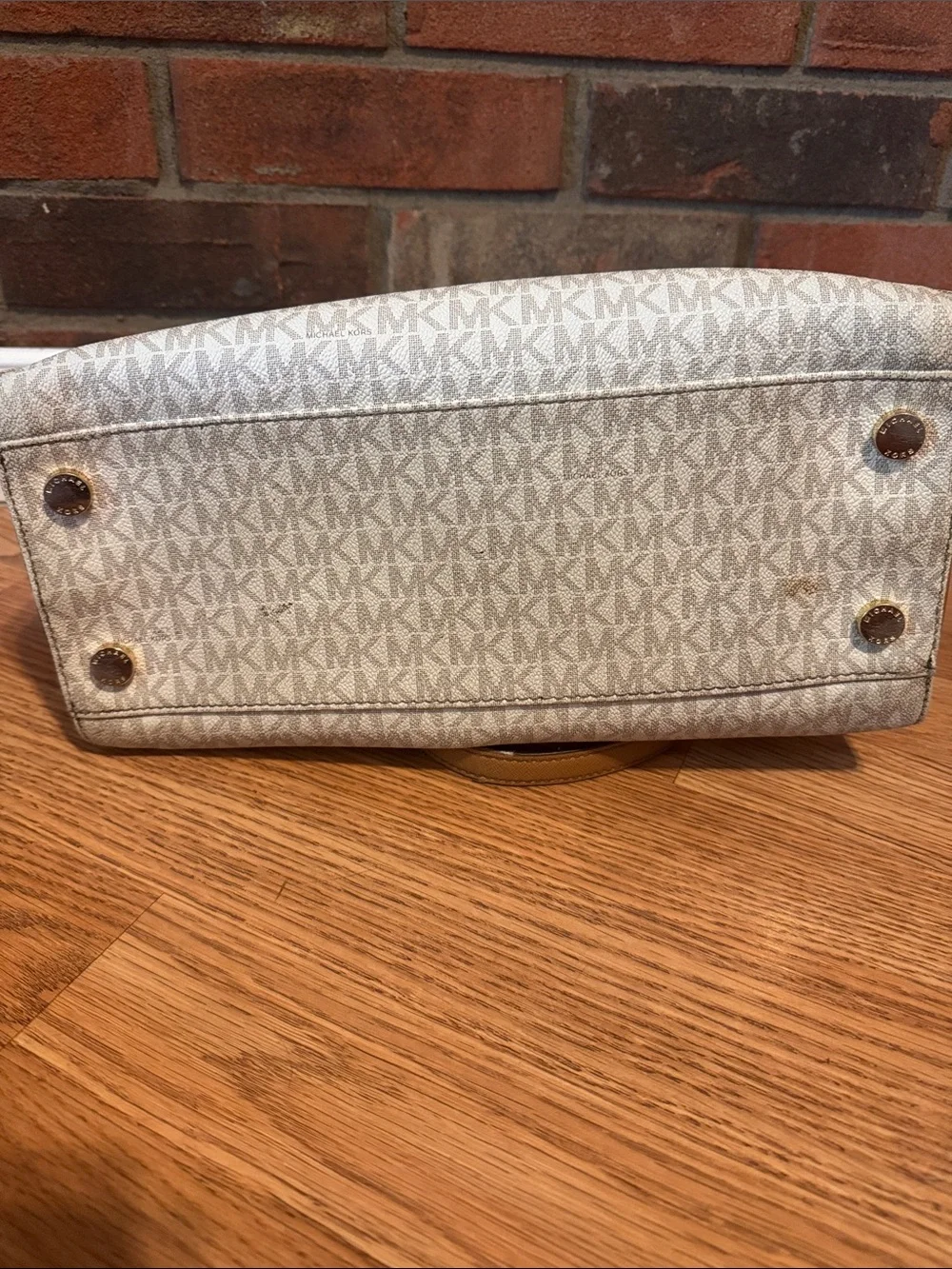 Michael Kors Beige Logo Purse with Matching Wristlet